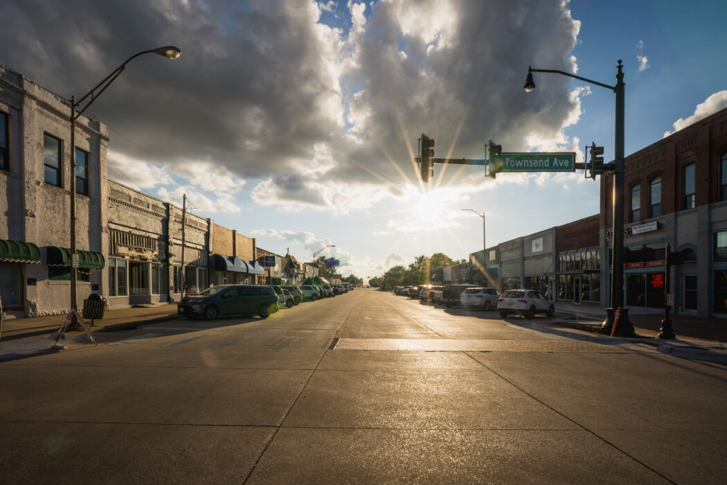 Photo of downtown Pine Bluff, Arkansas with sunshining.